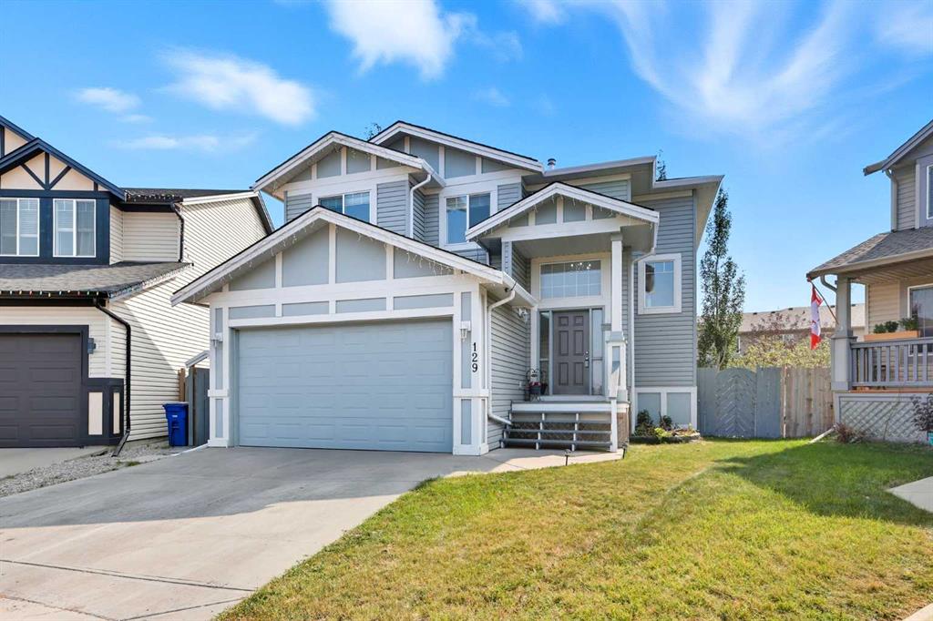 Picture of 129 Luxstone Green SW, Airdrie Real Estate Listing