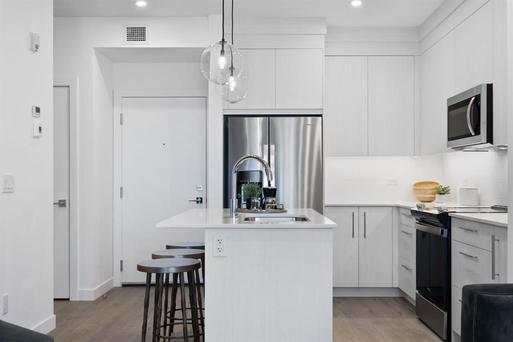 Picture of 2210, 6 Merganser Drive W, Chestermere Real Estate Listing