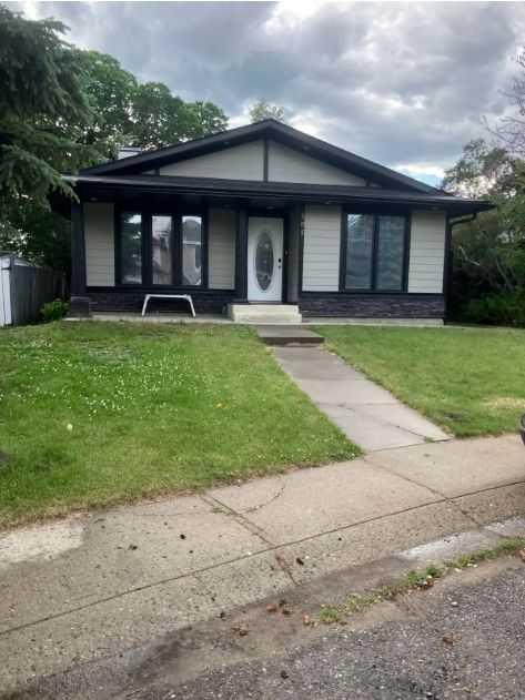 Picture of 505 7 Street SE, High River Real Estate Listing