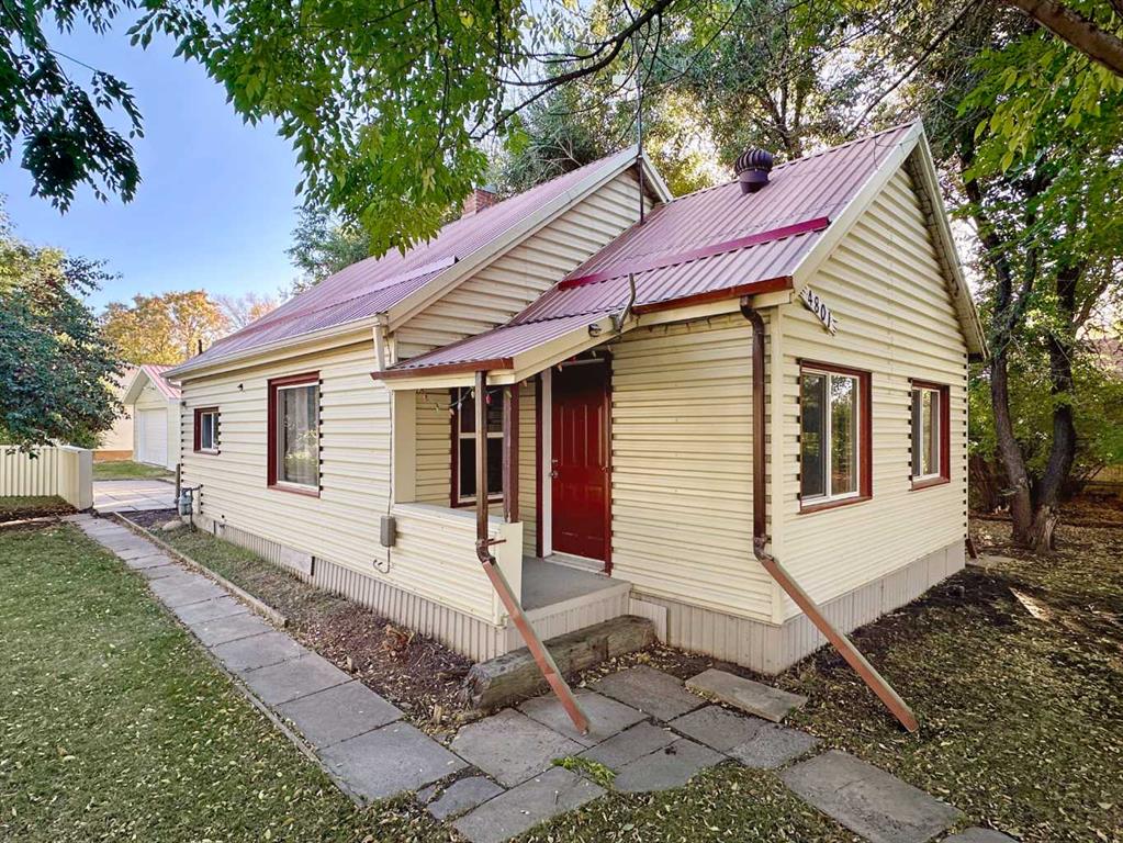 Picture of 4801 50 Avenue , Mayerthorpe Real Estate Listing