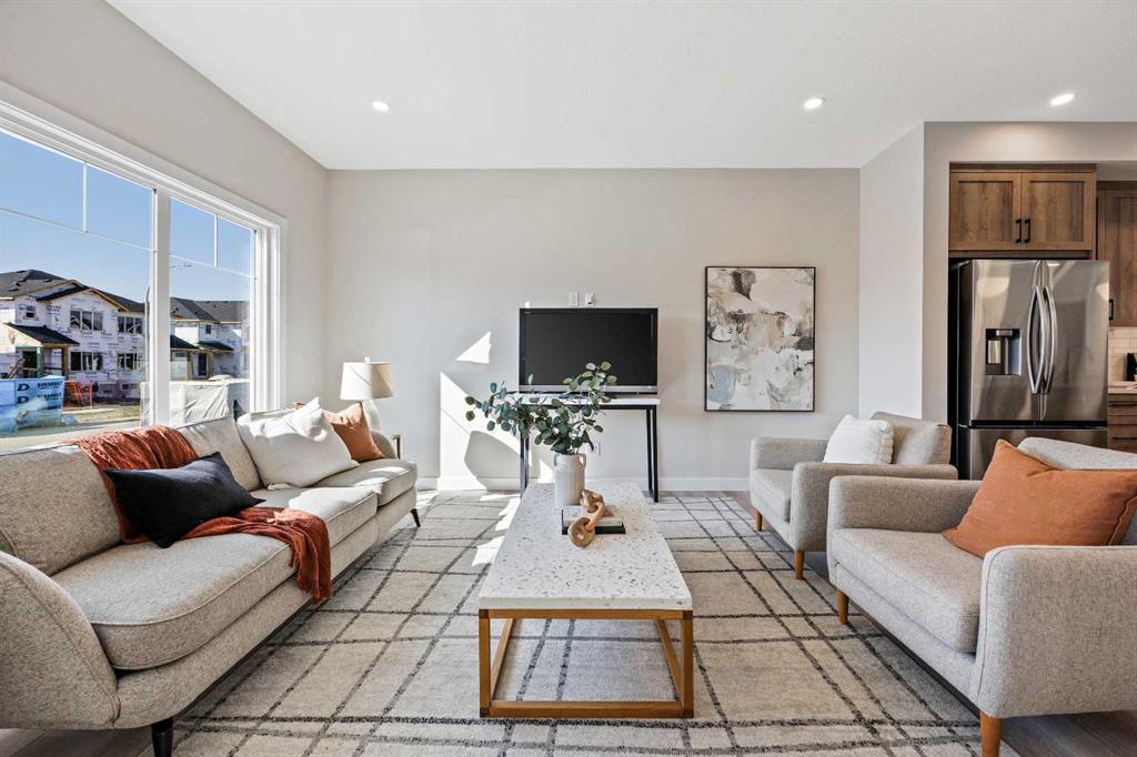 Picture of 344 Fireside Drive , Cochrane Real Estate Listing