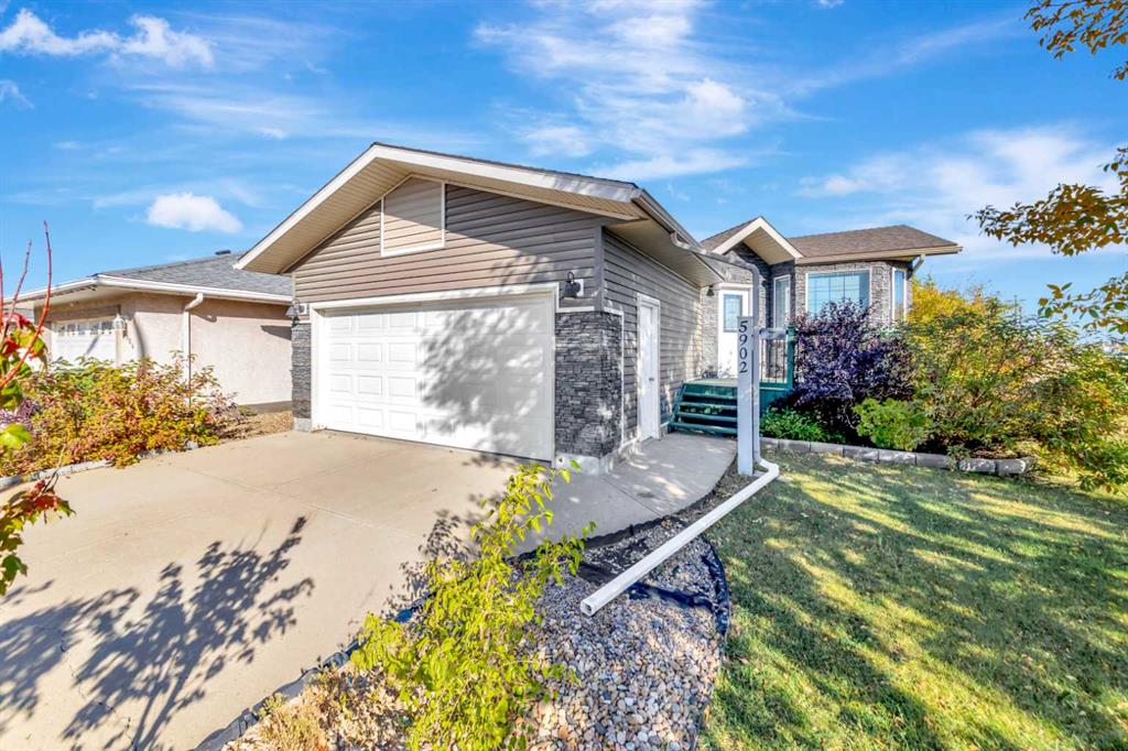 Picture of 5902 41 Street , Lloydminster Real Estate Listing