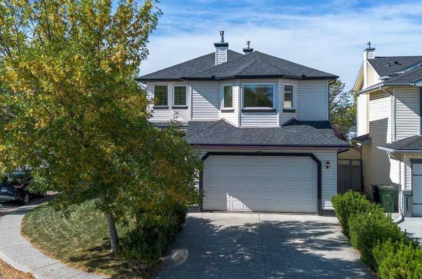 Picture of 10 Douglas Glen Crescent SE, Calgary Real Estate Listing