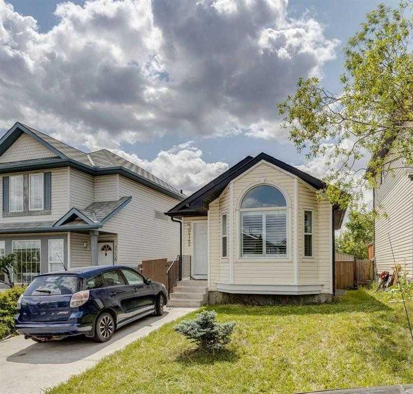 Picture of 2142 Country Hills Circle NW, Calgary Real Estate Listing