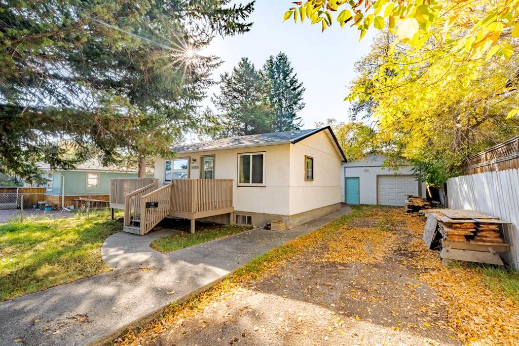 Picture of 6507 34 Avenue NW, Calgary Real Estate Listing