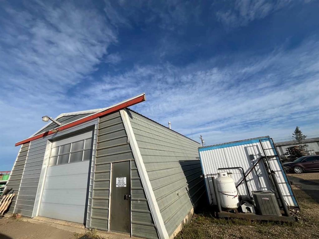 Picture of 3912 66 Street  , Ponoka Real Estate Listing