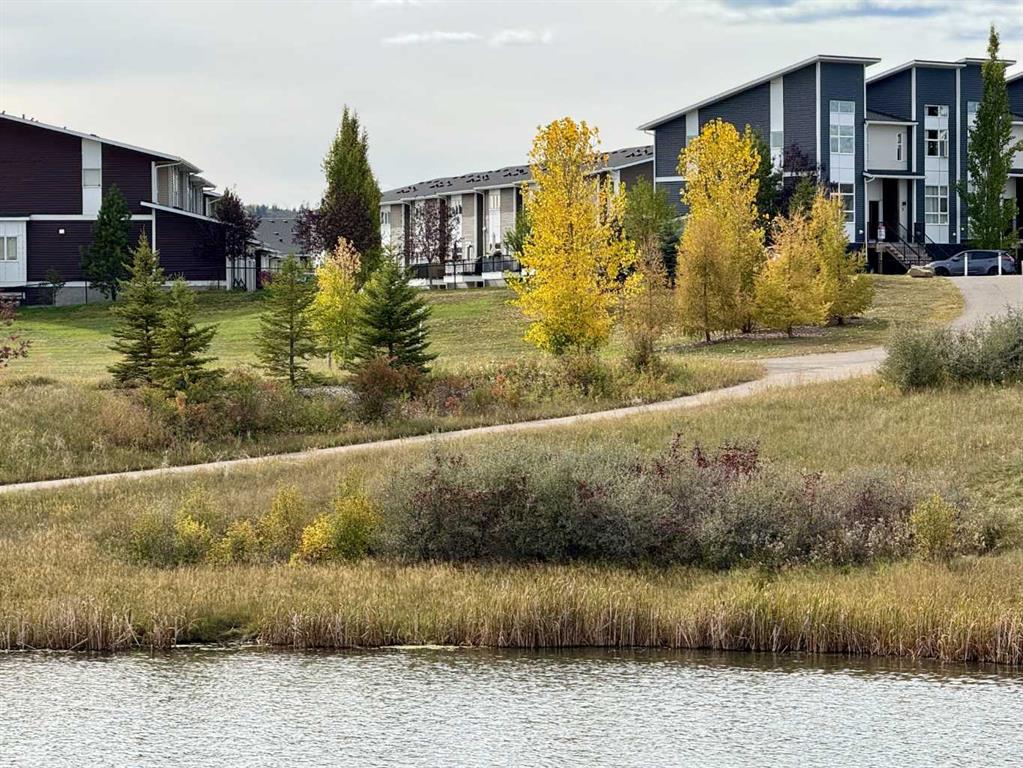 Picture of 10 Walden Lane SE, Calgary Real Estate Listing