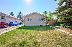 Picture of 47 Doverglen Crescent SE, Calgary Real Estate Listing