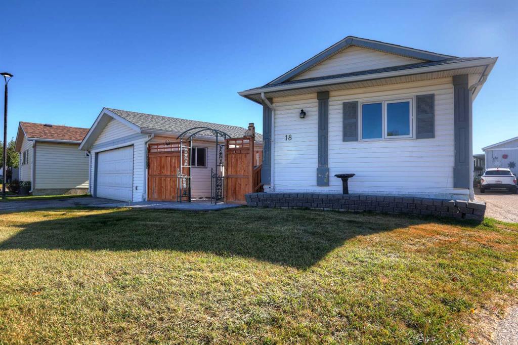 Picture of 18 Doubletree Way , Strathmore Real Estate Listing