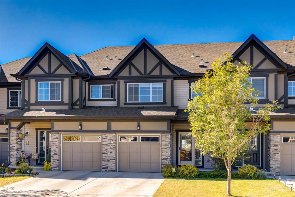 Picture of 157 Hillcrest Square SW, Airdrie Real Estate Listing