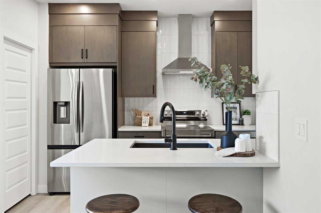 Picture of 2146 Bayview Drive SW, Airdrie Real Estate Listing