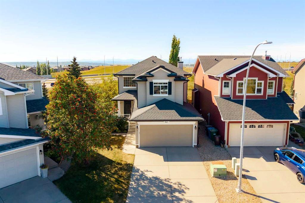 Picture of 52 Citadel Vista Green NW, Calgary Real Estate Listing