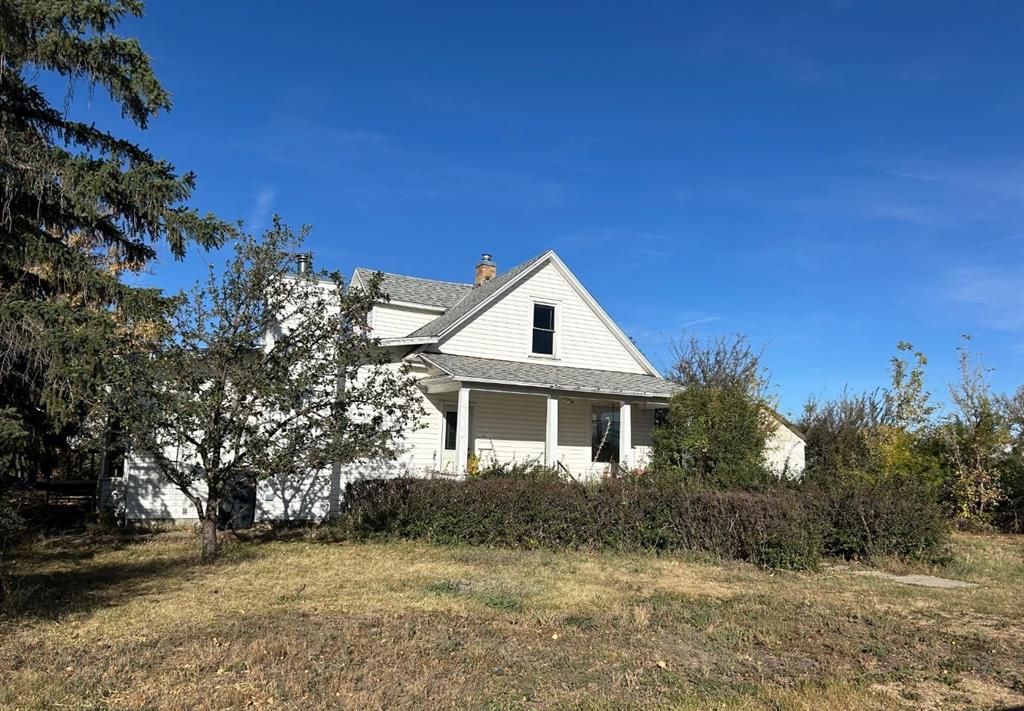 Picture of 210 5 Street , Warner Real Estate Listing