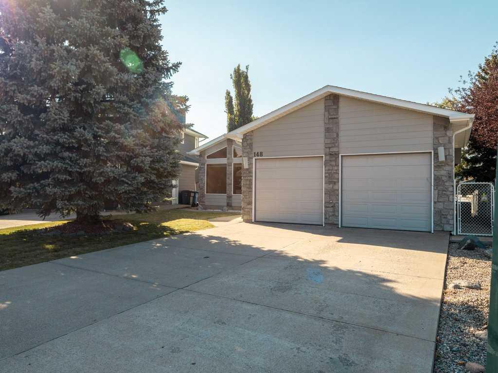Picture of 148 Mt Blakiston Bay W, Lethbridge Real Estate Listing