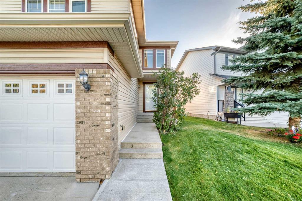Picture of 574 Chaparral Drive SE, Calgary Real Estate Listing