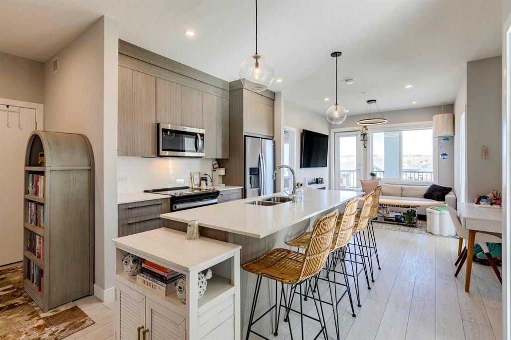 Picture of 1305, 111 Wolf Creek Drive SE, Calgary Real Estate Listing
