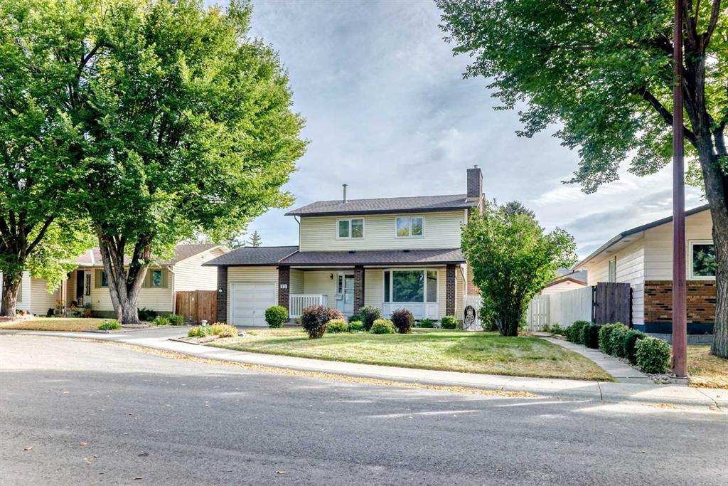 Picture of 15 Whitewood Bay NE, Calgary Real Estate Listing
