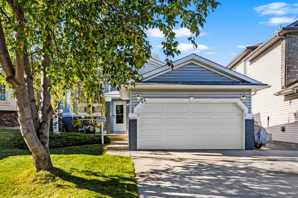 Picture of 44 Harvest Park Road NE, Calgary Real Estate Listing
