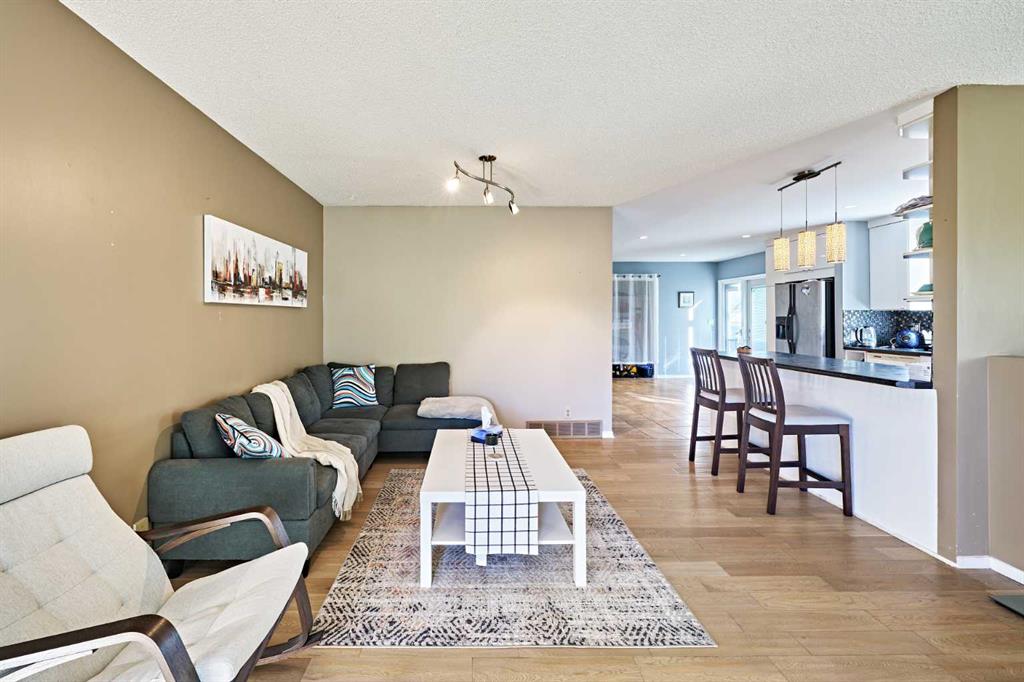 Picture of 8414 Berwick Road NW, Calgary Real Estate Listing