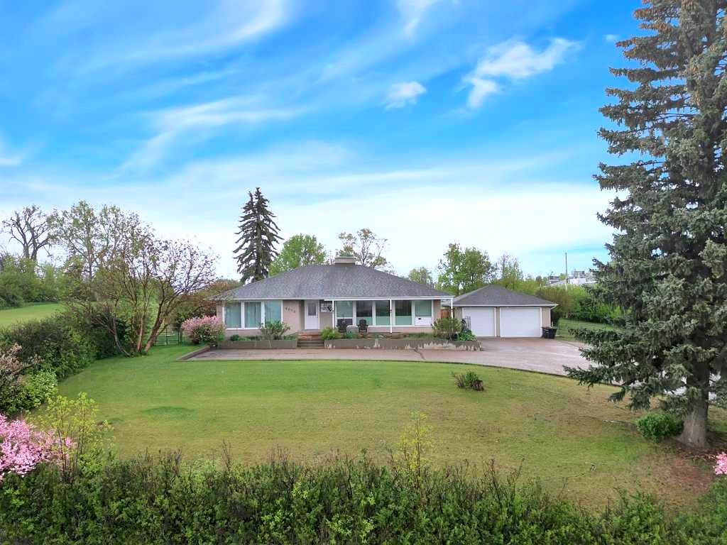 Picture of 6010 50 Avenue , Lacombe Real Estate Listing
