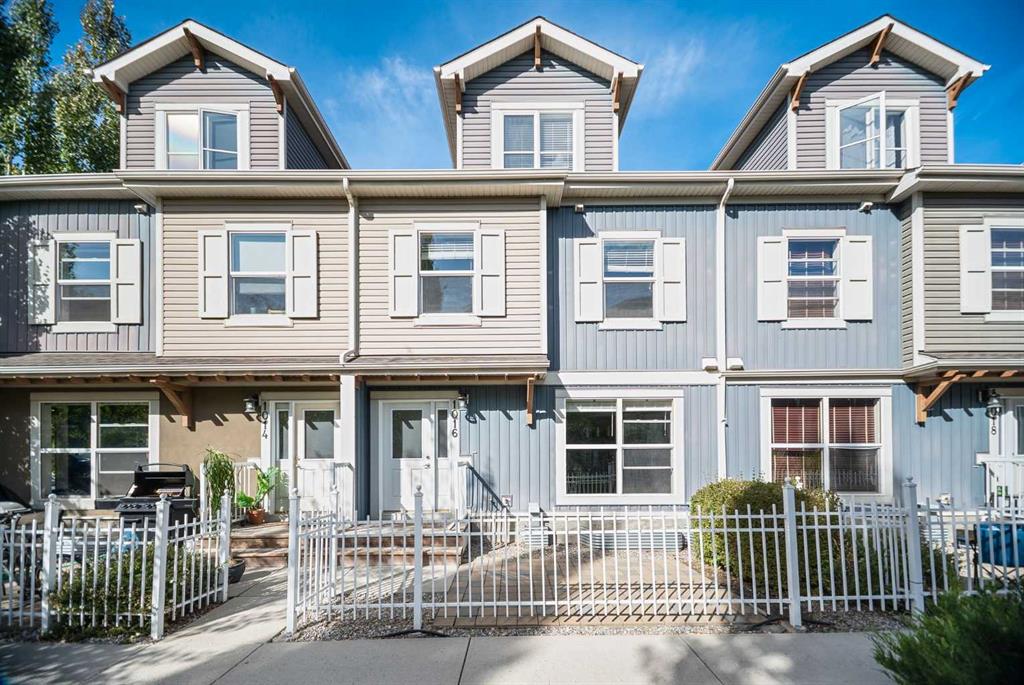 Picture of 1016, 10 Auburn Bay Avenue SE, Calgary Real Estate Listing