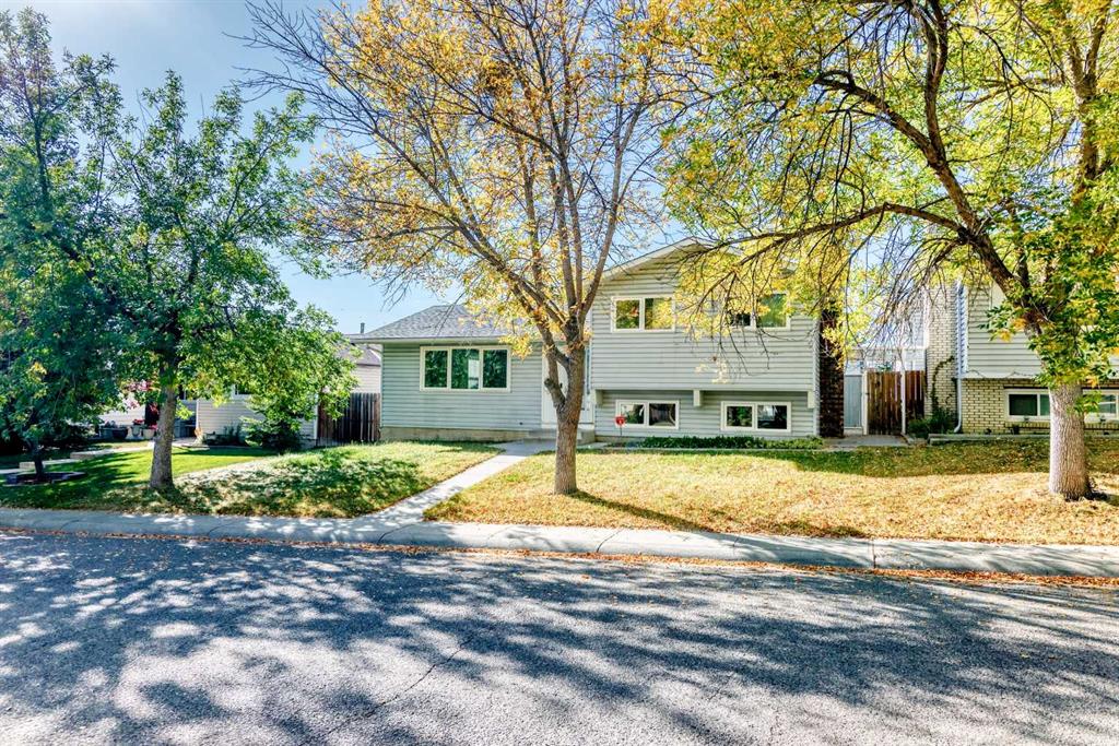Picture of 151 Pinemill Road NE, Calgary Real Estate Listing