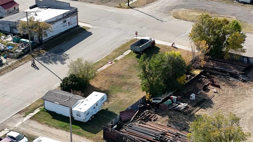 Picture of 128 1 Avenue E, Hussar Real Estate Listing