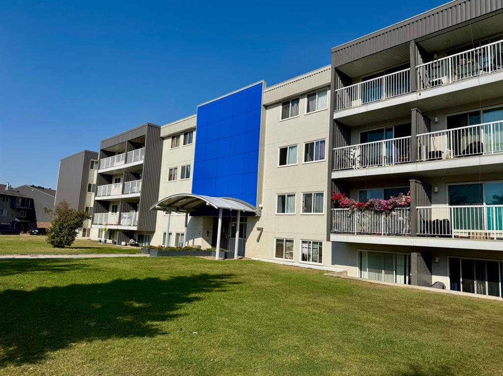 Picture of 2, 7 Clearwater Crescent , Fort McMurray Real Estate Listing