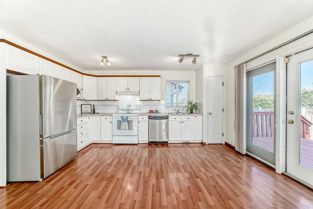 Picture of 139 Bridlewood Circle SW, Calgary Real Estate Listing