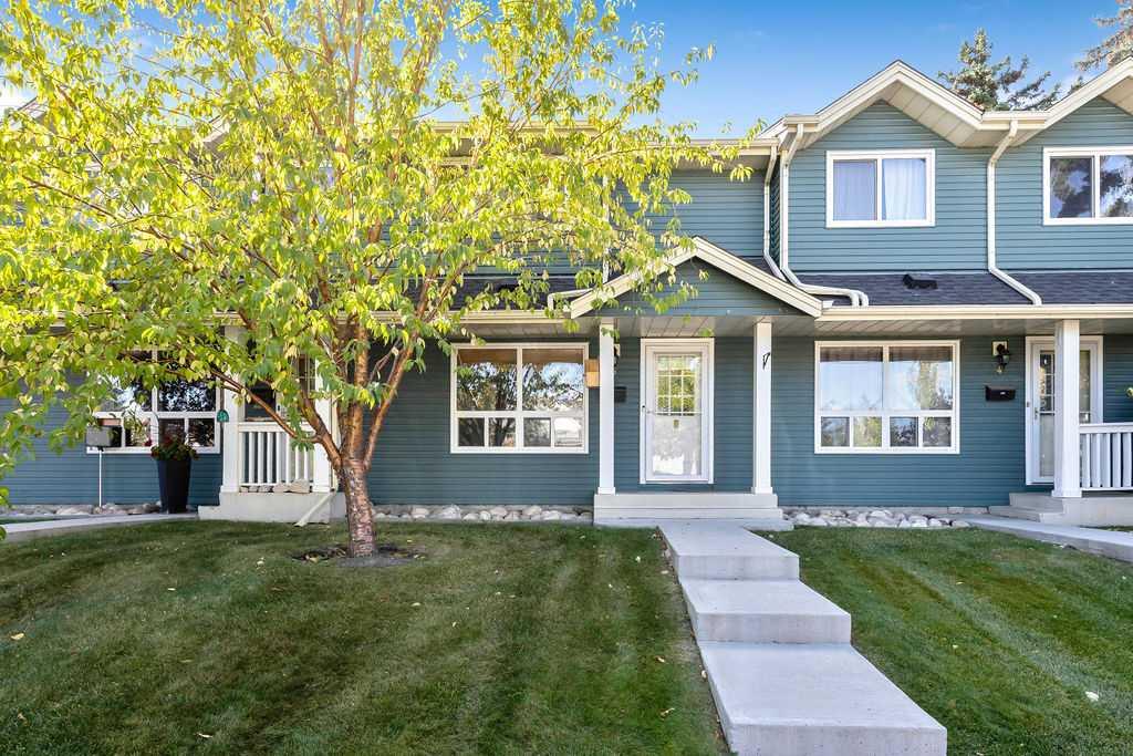 Picture of 6 Queen Anne Close SE, Calgary Real Estate Listing