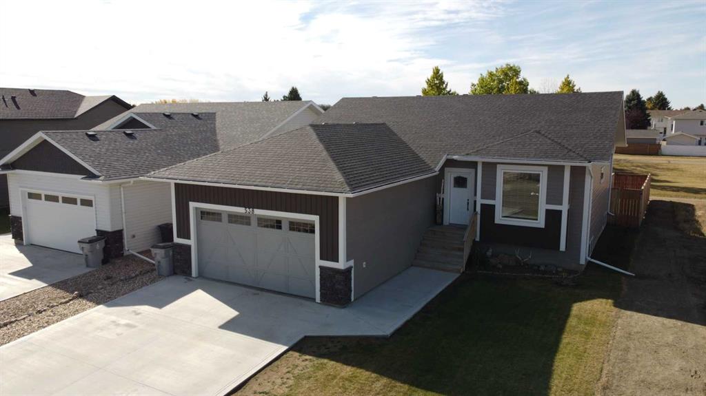 Picture of 538 24 Street , Wainwright Real Estate Listing