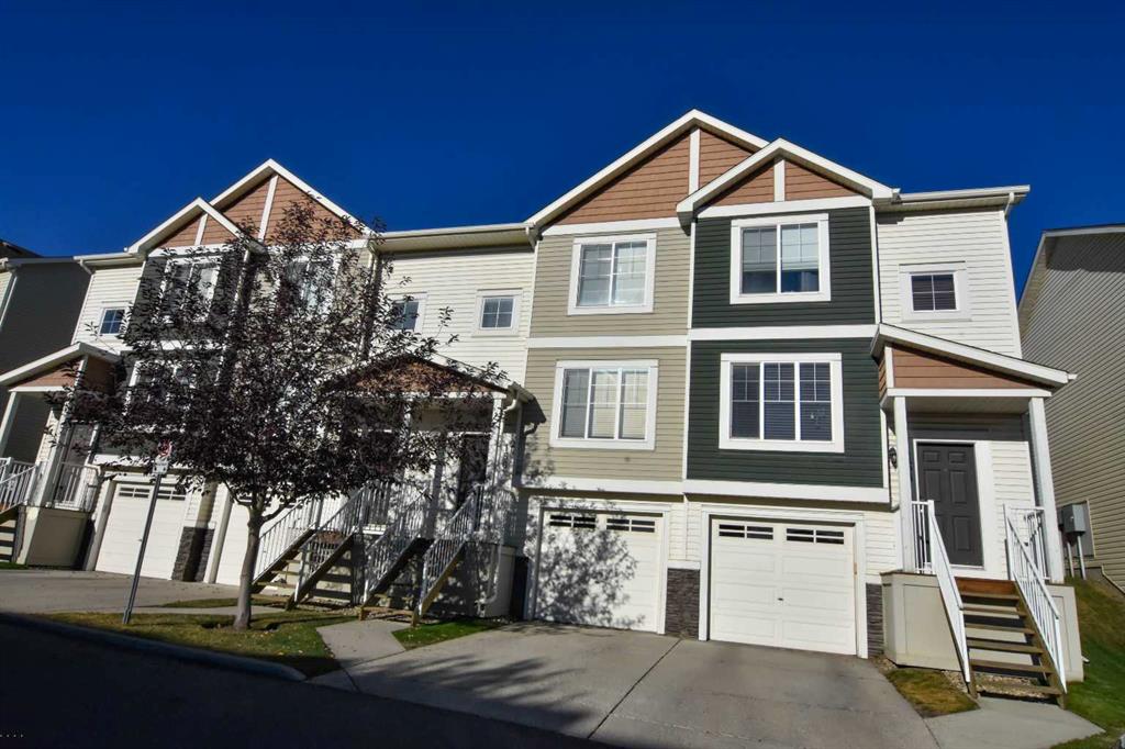 Picture of 156 Pantego Lane NW, Calgary Real Estate Listing