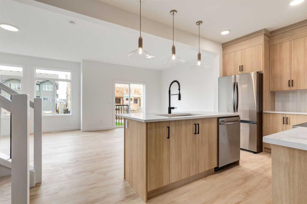 Picture of 27 Belgian Court , Cochrane Real Estate Listing