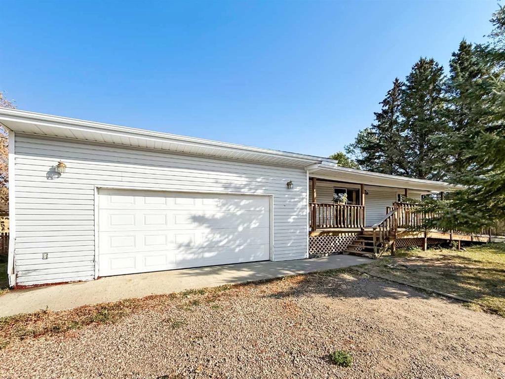 Picture of 5002 49 Avenue , Botha Real Estate Listing