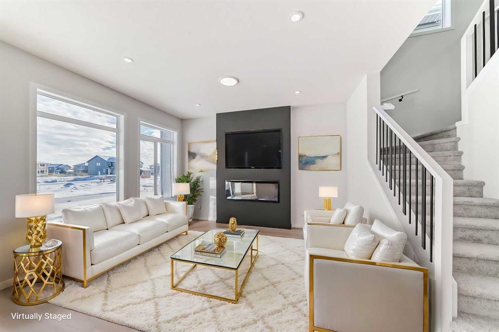 Picture of 374 Corner Glen Way NE, Calgary Real Estate Listing