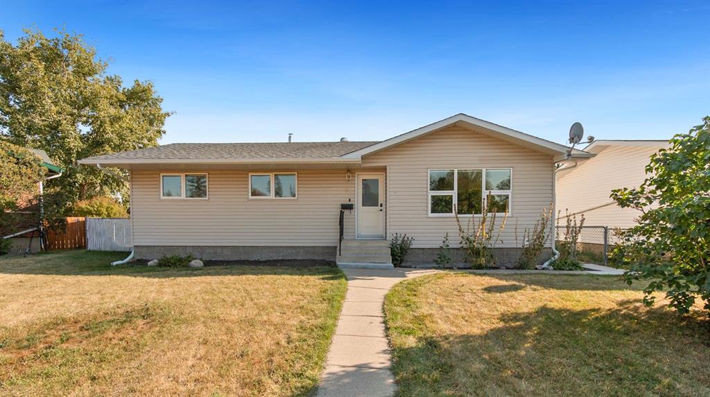 Picture of 21 Pearson Place , Carstairs Real Estate Listing