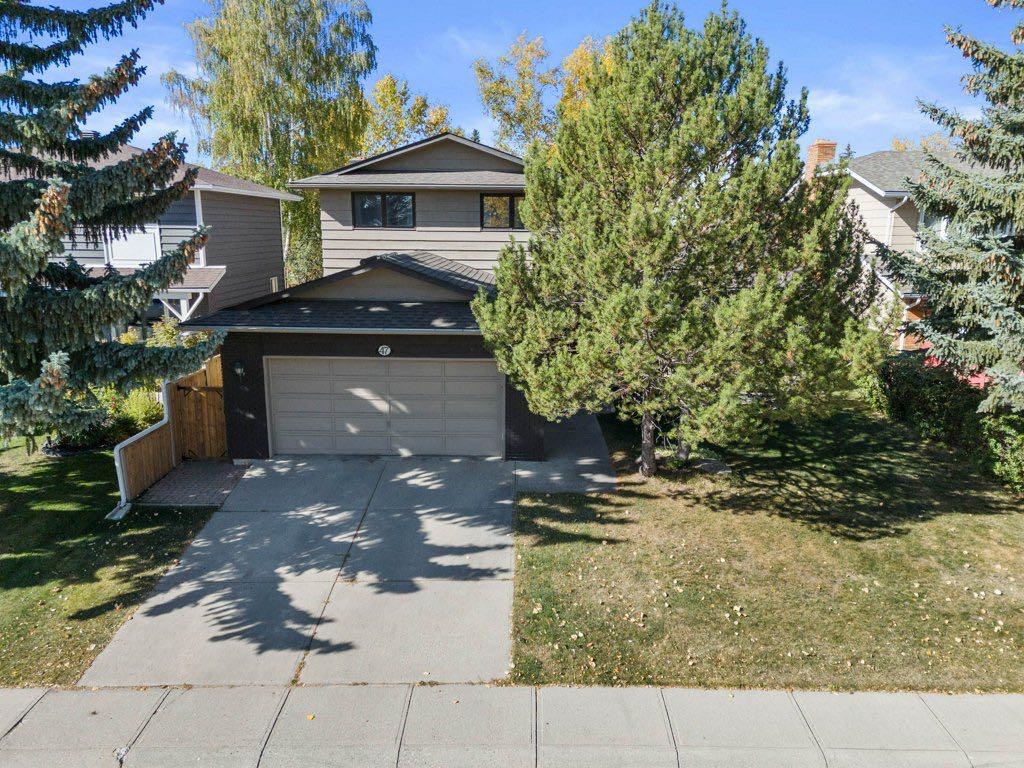 Picture of 47 Woodmont Way SW, Calgary Real Estate Listing