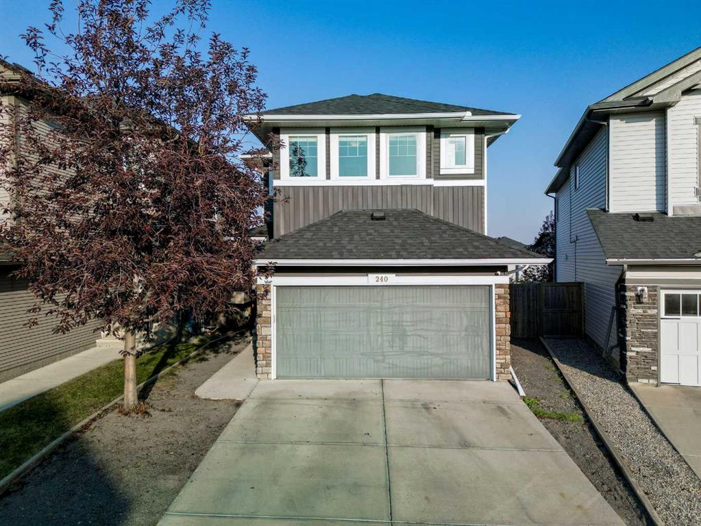Picture of 240 Sage Bank Grove NW, Calgary Real Estate Listing