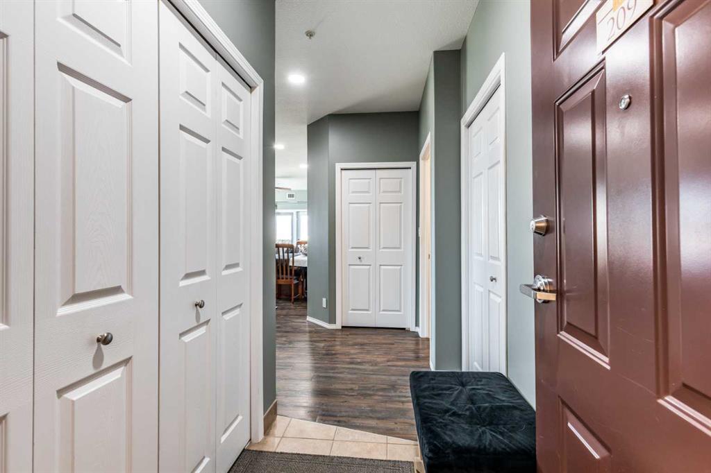 Picture of 209, 105 Main Street S, Redcliff Real Estate Listing