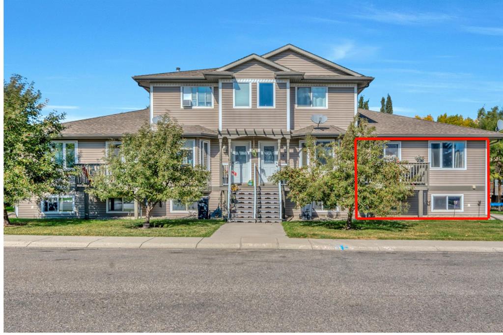 Picture of 29E Wellington Cove , Strathmore Real Estate Listing