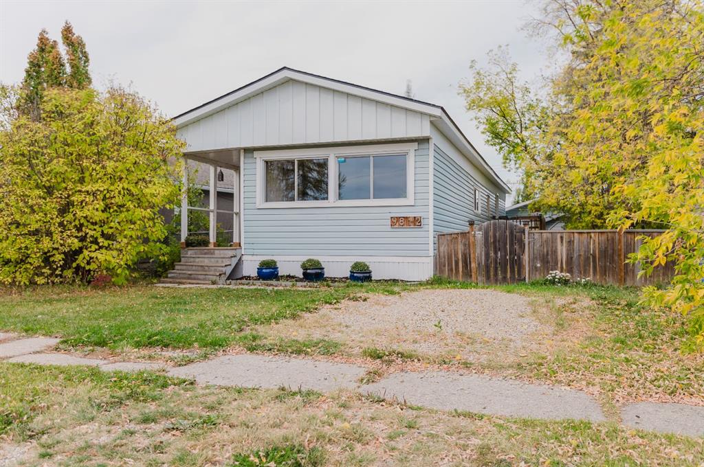 Picture of 9812 99 Street , Wembley Real Estate Listing