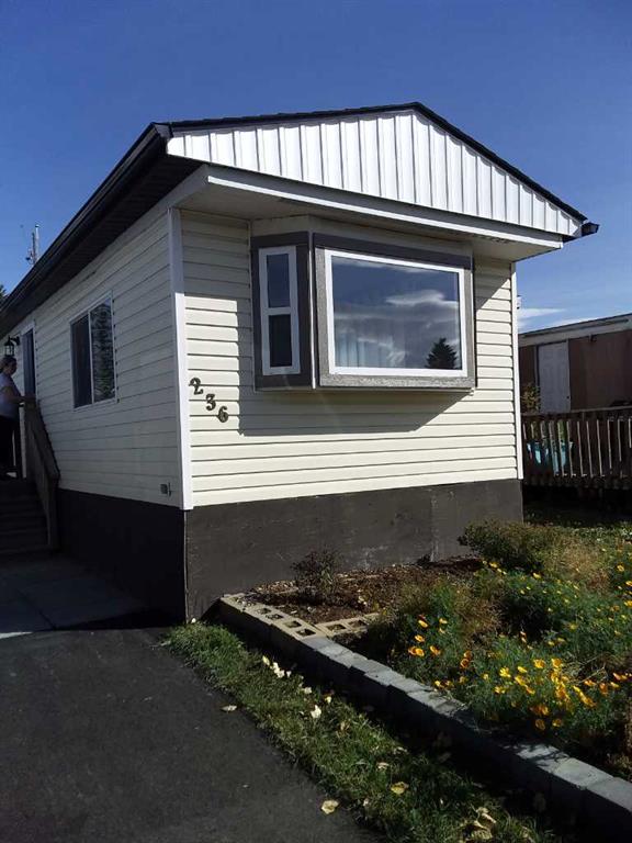 Picture of 236 Polar Avenue NE, High River Real Estate Listing