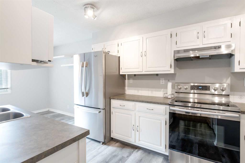 Picture of 19, 80 Piper Drive , Red Deer Real Estate Listing