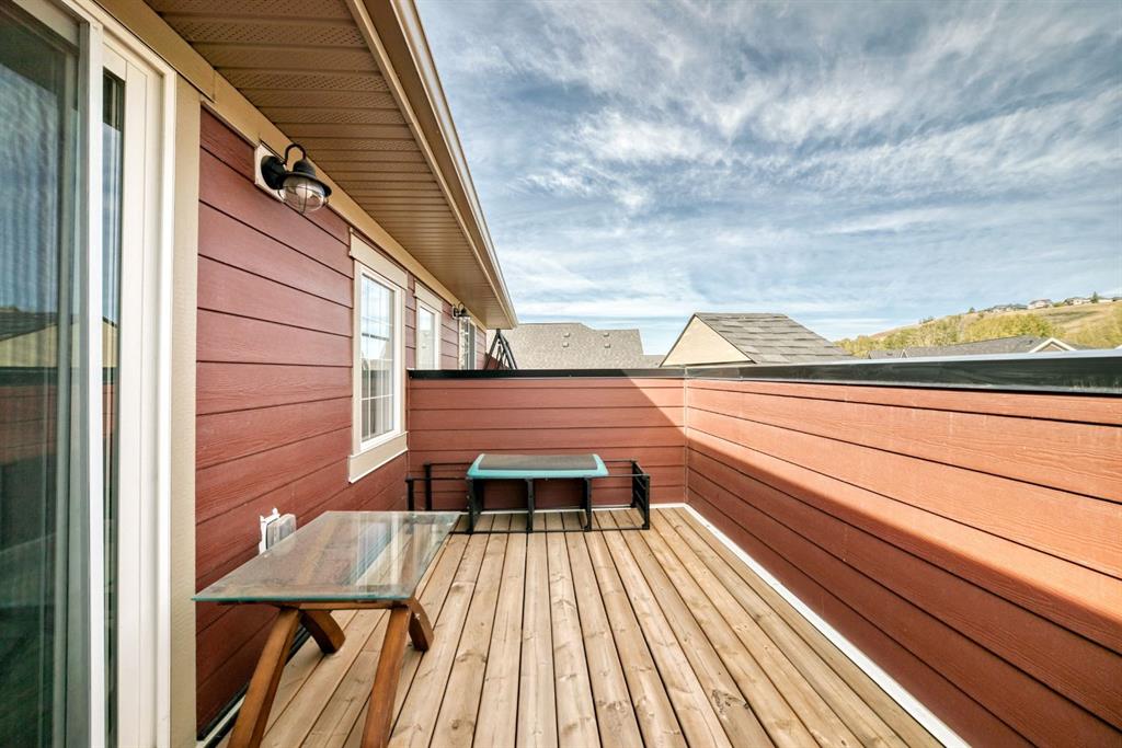 Picture of 259 cranbrook Square SE, Calgary Real Estate Listing