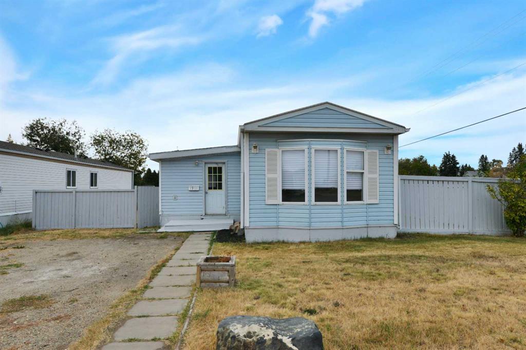 Picture of 1911 20 Street , Delburne Real Estate Listing