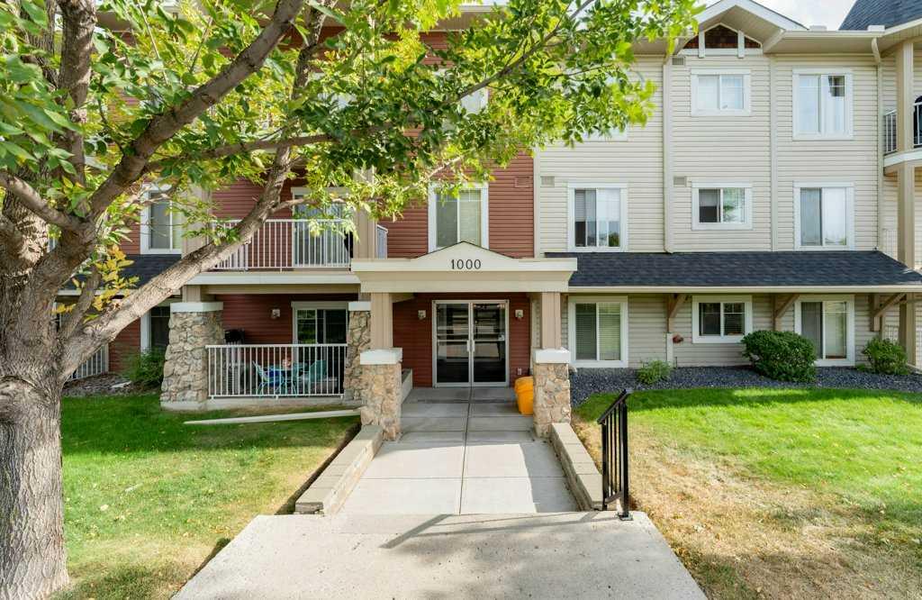 Picture of 1109, 70 Panamount Drive NW, Calgary Real Estate Listing