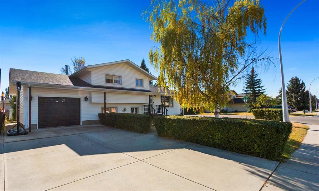 Picture of 5445 56 Street , Olds Real Estate Listing