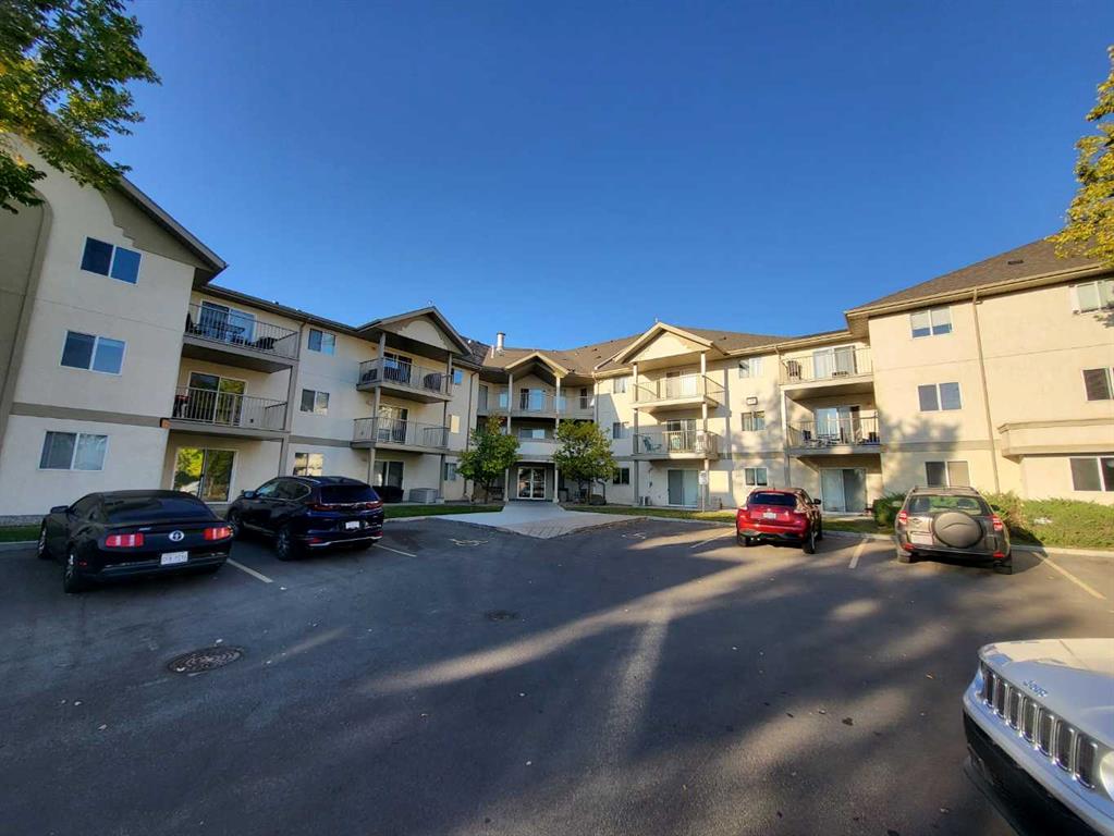 Picture of 113, 485 Redcrow Boulevard W, Lethbridge Real Estate Listing