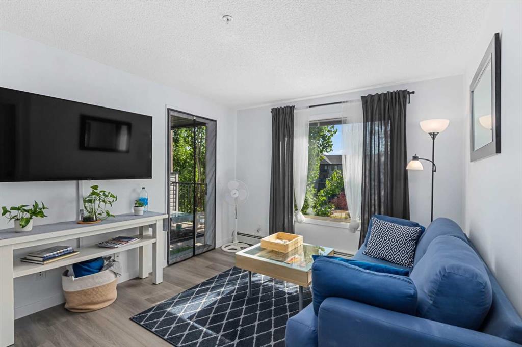 Picture of 1310, 8 Bridlecrest Drive SW, Calgary Real Estate Listing