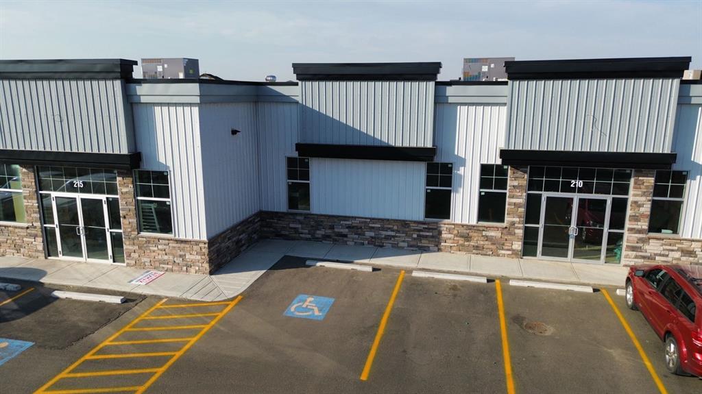 Picture of 215, 5302 Vista Trail , Blackfalds Real Estate Listing